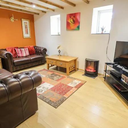 The At Graysondale Farm *